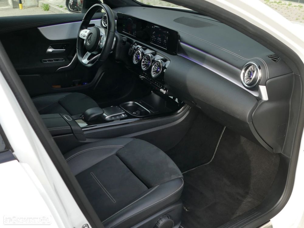 Mercedes-Benz A 250 e AMG Line - 25