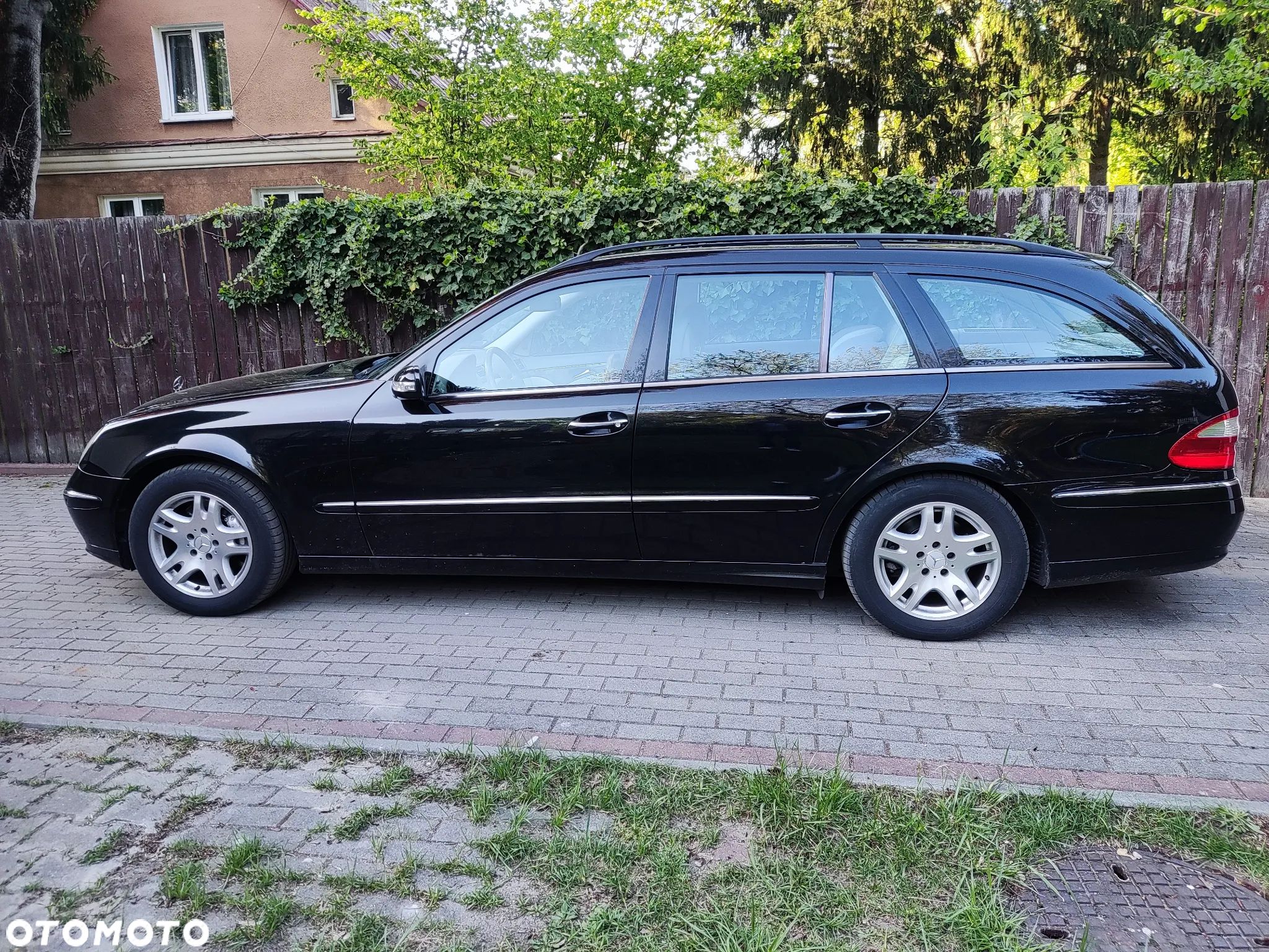 Mercedes-Benz Klasa E 320 CDI T Avantgarde - 1
