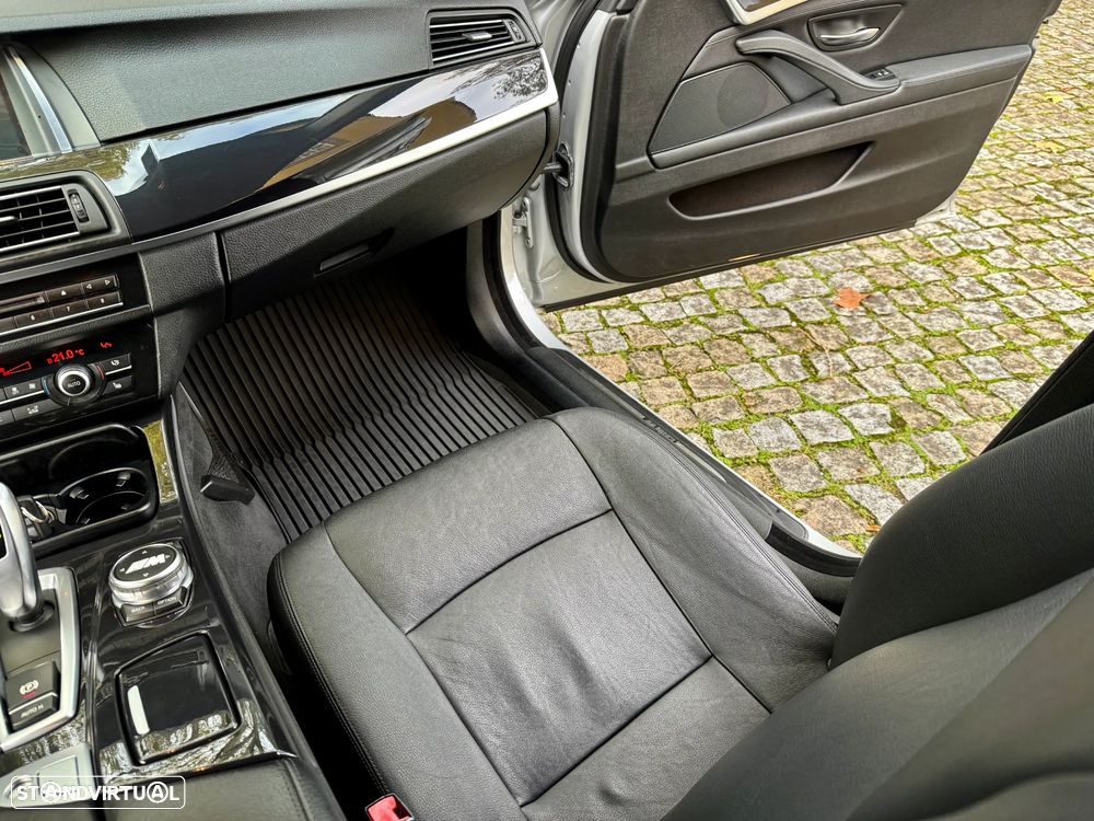 BMW 525 d Line Modern Auto - 33