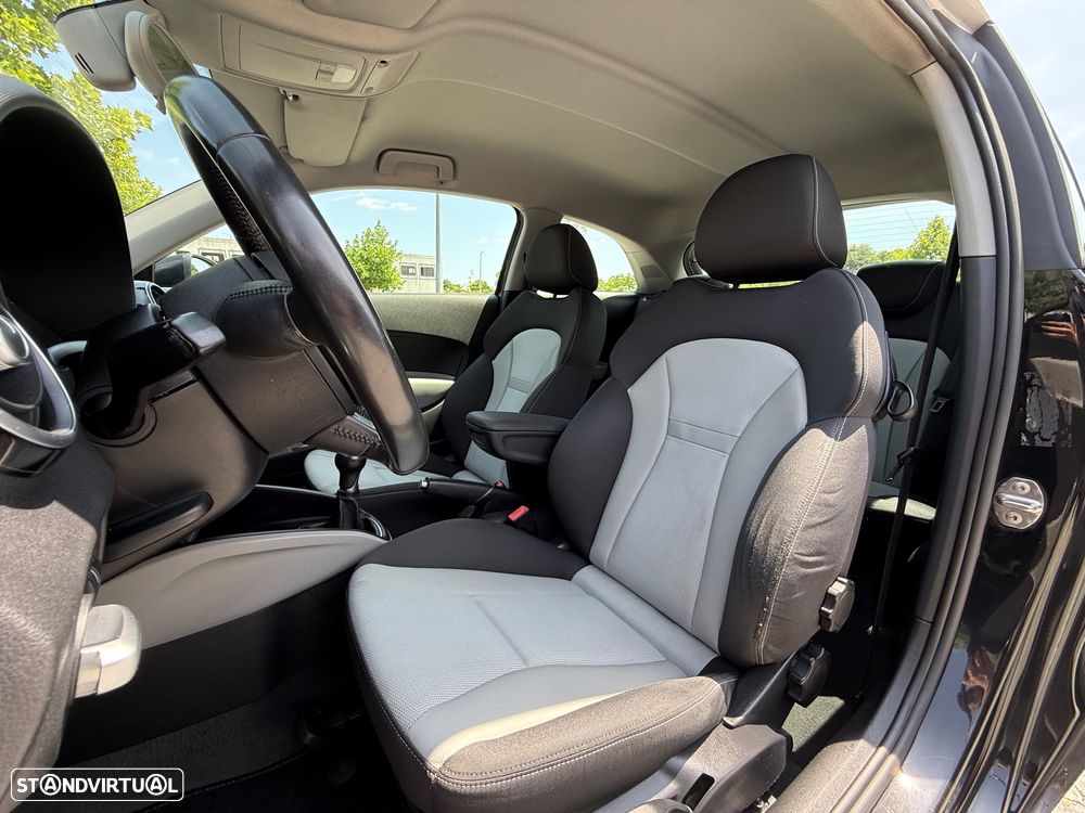 Audi A1 1.6 TDI Ambition - 17