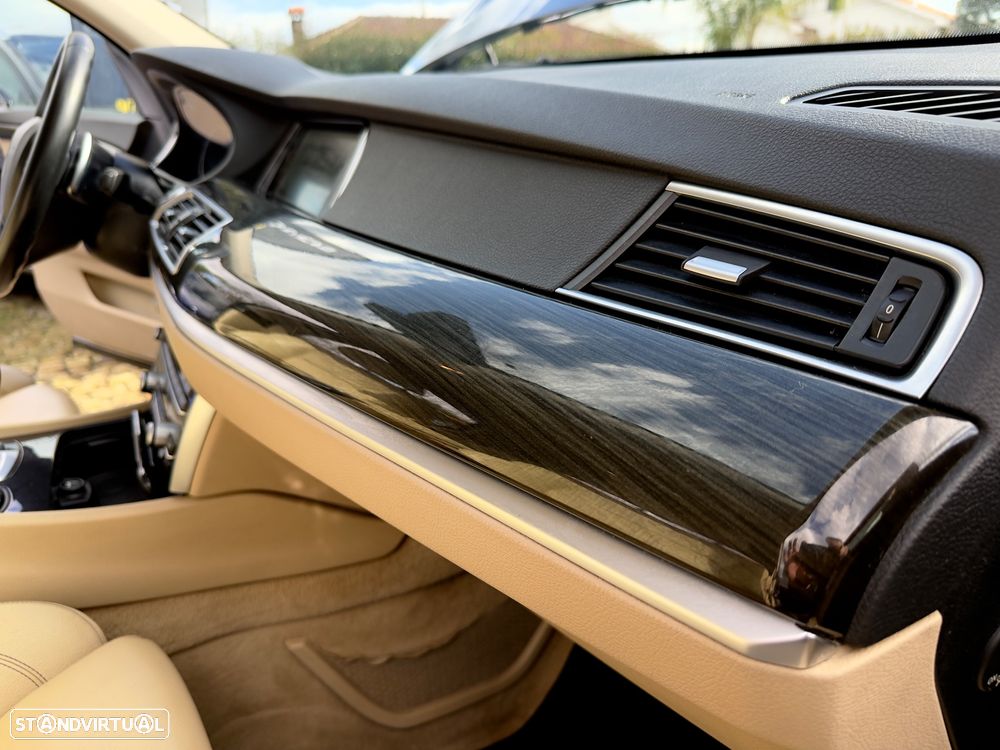 BMW 520 Gran Turismo d Line Luxury - 57