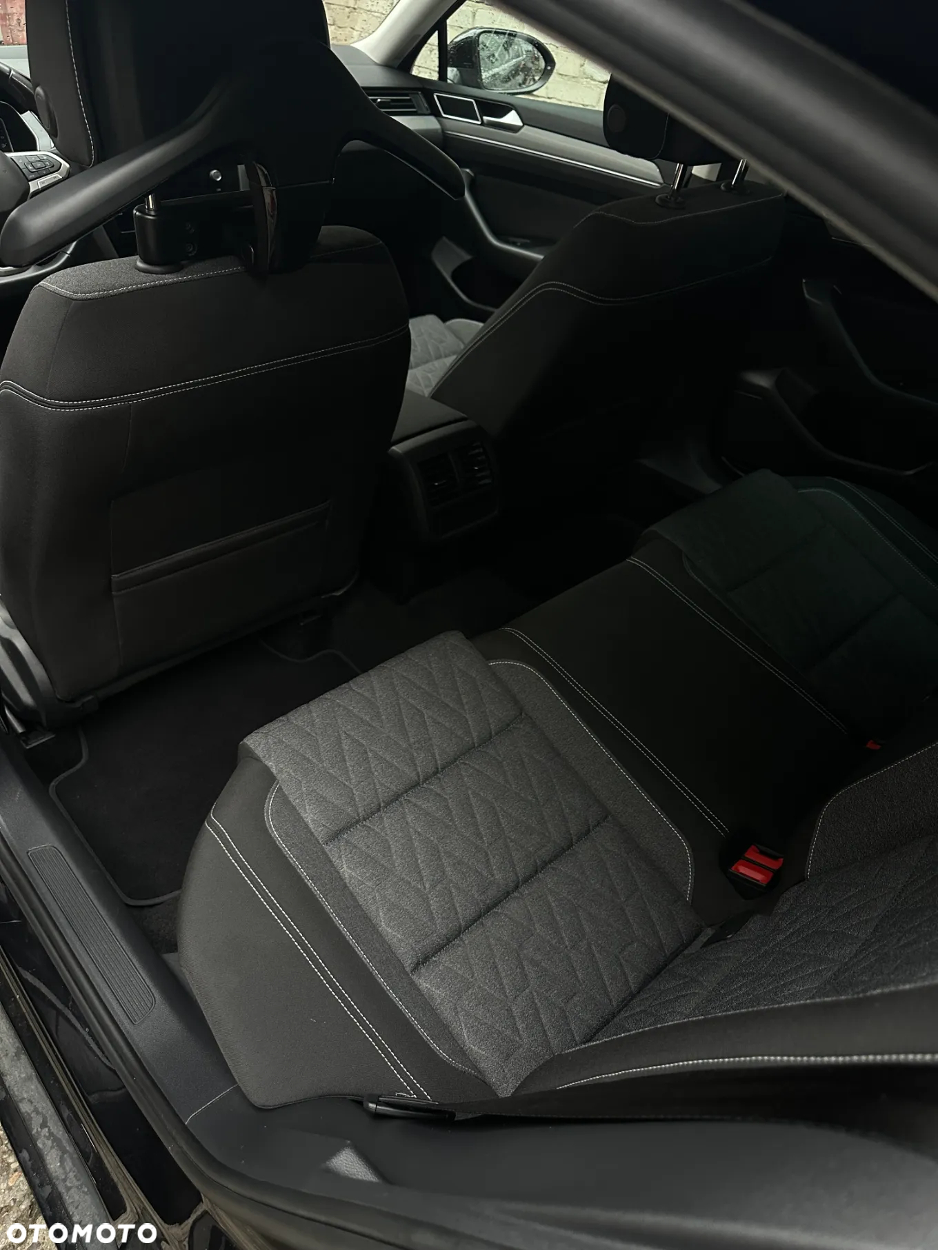 Volkswagen Passat 2.0 TSI Business DSG - 14