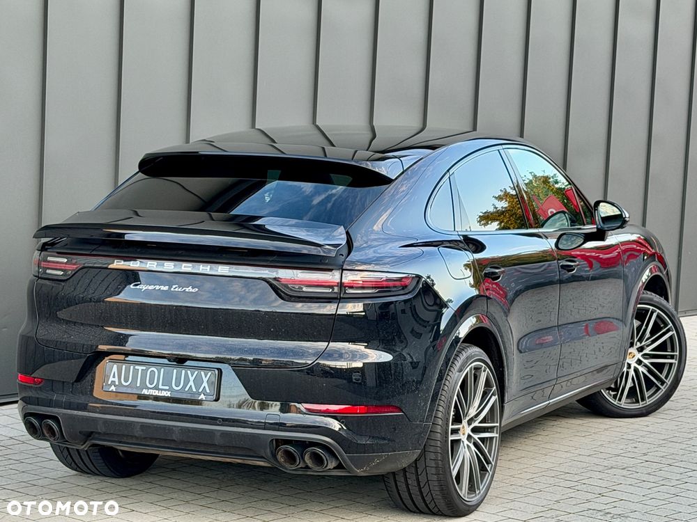 Porsche Cayenne Turbo - 1