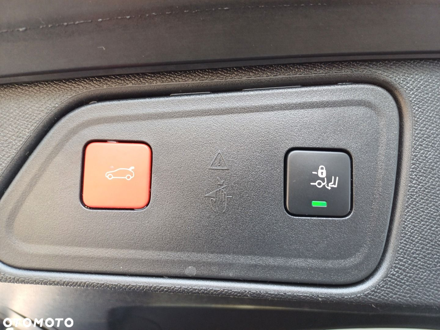 Peugeot 3008 1.2 PureTech Allure Pack S&S EAT8 - 34