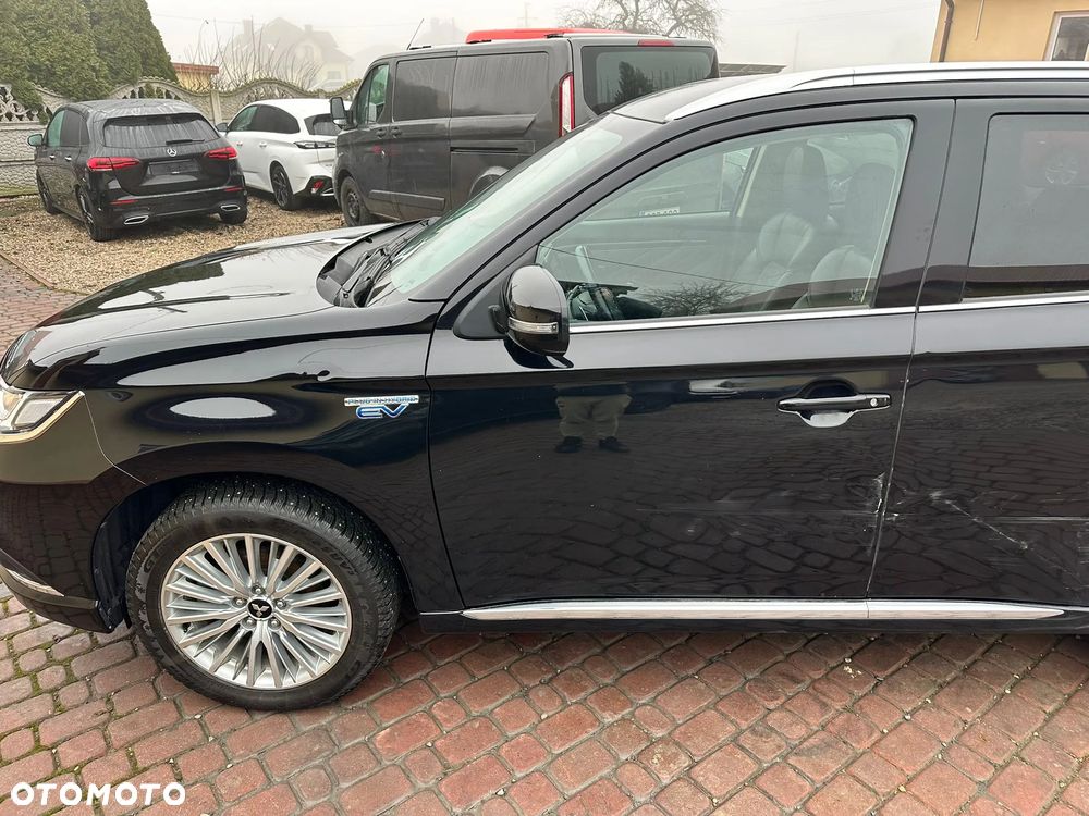 Mitsubishi Outlander 2.4 4WD Diamant - 9