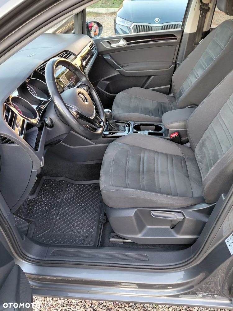 Volkswagen Touran 1.8 TSI BMT Highline DSG - 27
