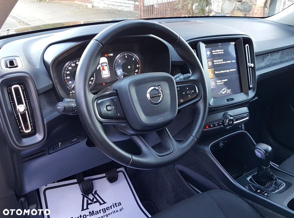 Volvo XC 40 D3 Momentum - 29