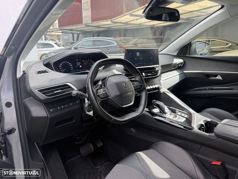 Peugeot 5008 1.2 PureTech Allure Pack EAT8 - 27