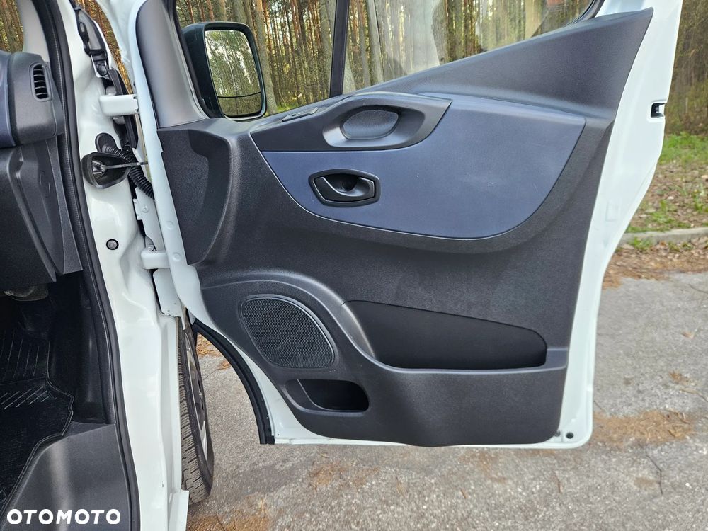 Opel Vivaro - 27