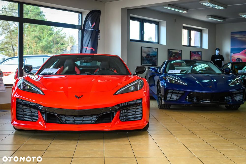 Chevrolet Corvette - 3