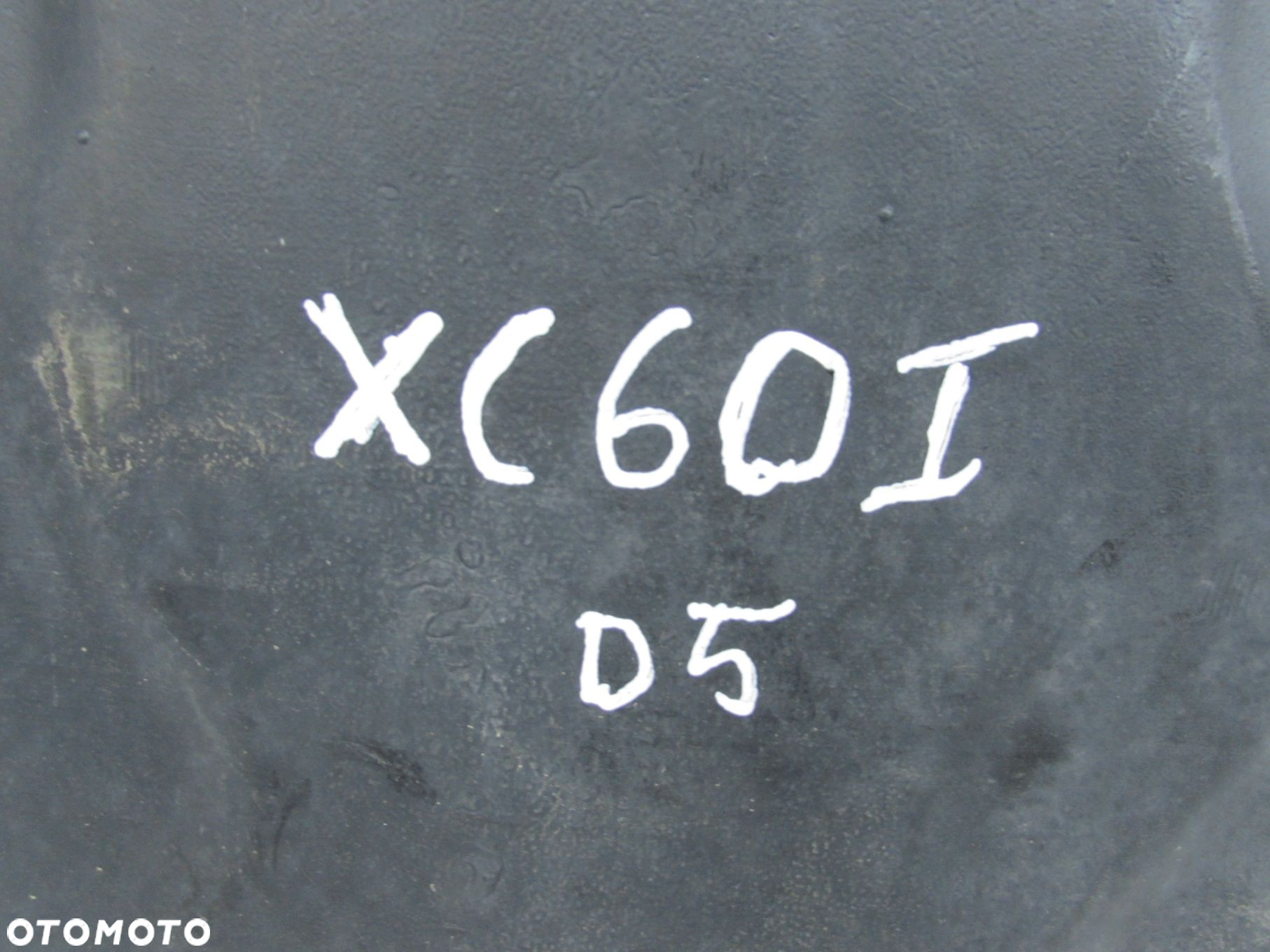 VOLVO XC60 2.4 D5 2WD 08-17 ZBIORNIK BAK PALIWA 31303264 - 7
