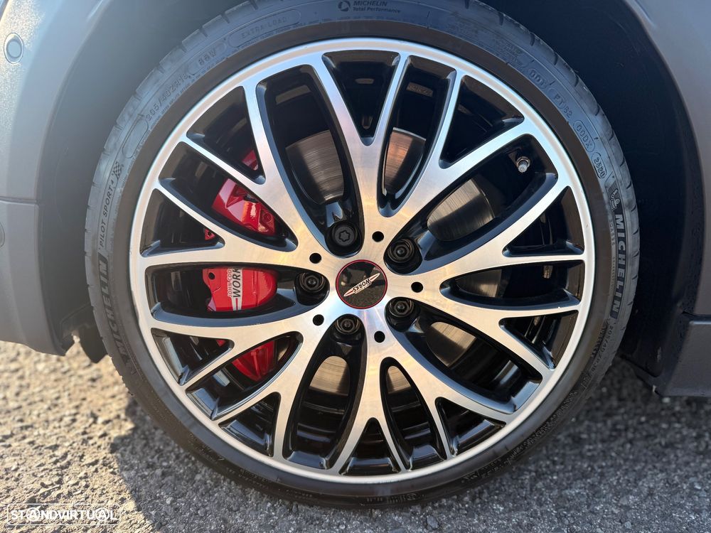 MINI 3 Portas John Cooper Works - 25