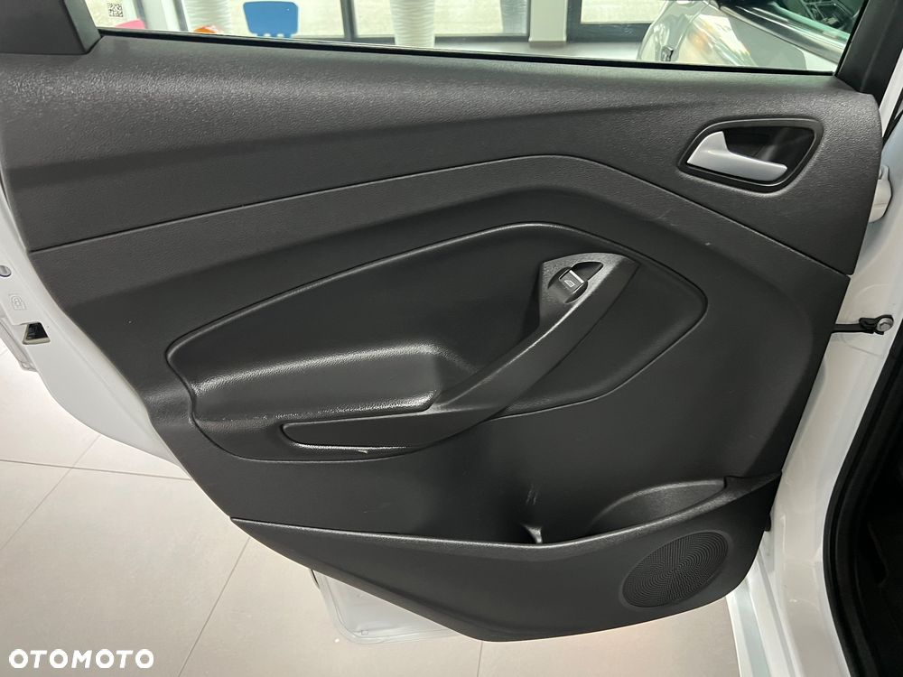 Ford Kuga 2.0 TDCi 4x2 ST-Line - 31