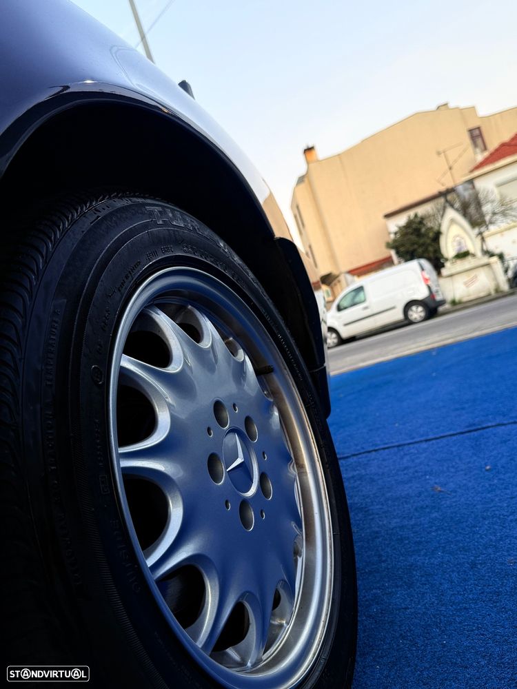 Mercedes-Benz SL 300 - 20