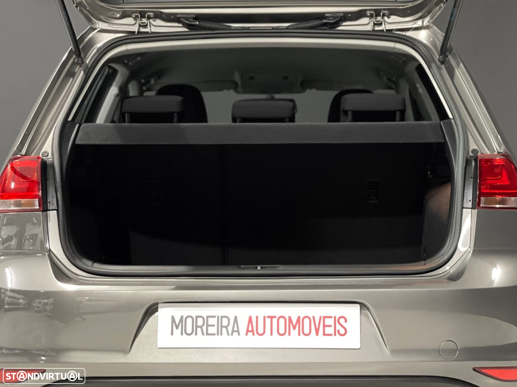 VW Golf 1.6 TDi Trendline - 12