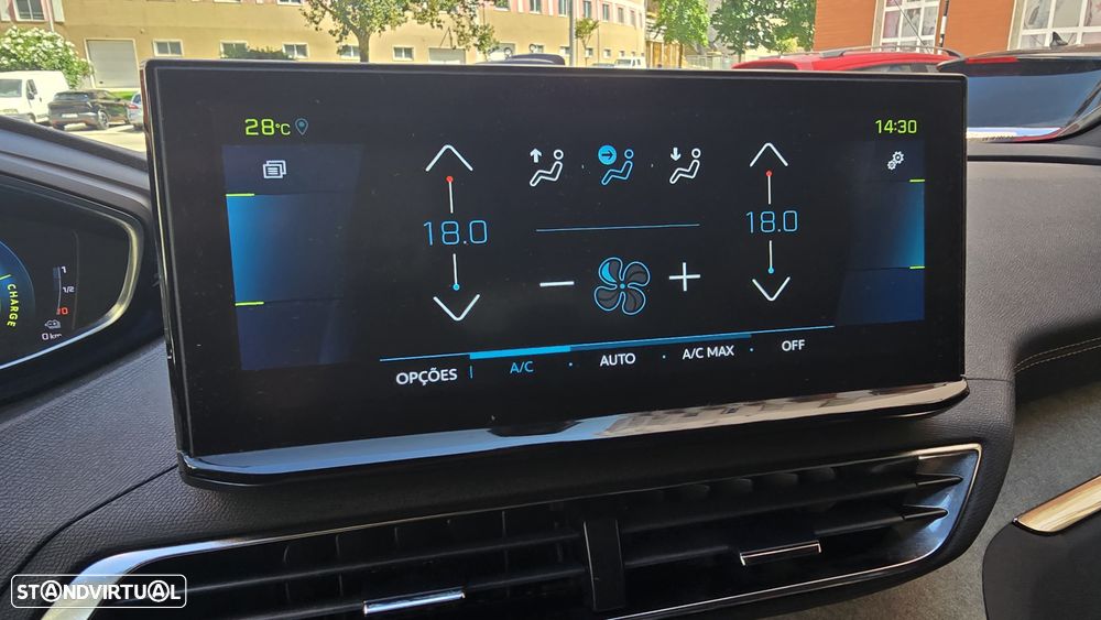 Peugeot 3008 225 e-EAT8 GT - 36