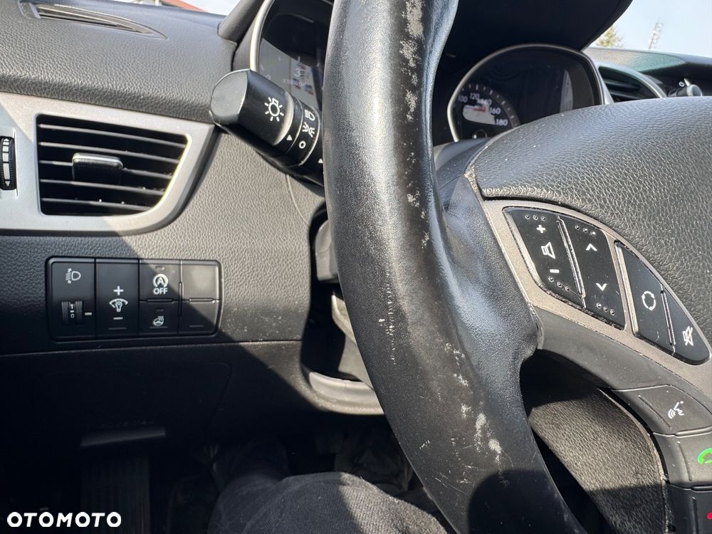 Hyundai i30 blue 1.6 CRDi Classic Navigation - 19