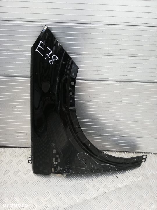 E78 PRAWY BŁOTNIK LAND ROVER DISCOVERY SPORT 2018 - 1