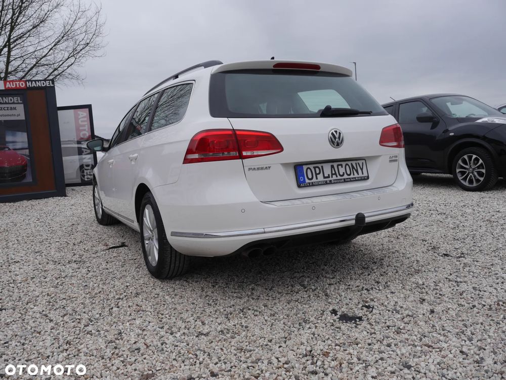 Volkswagen Passat 2.0 TDI BlueMotion Technology Exclusive - 3