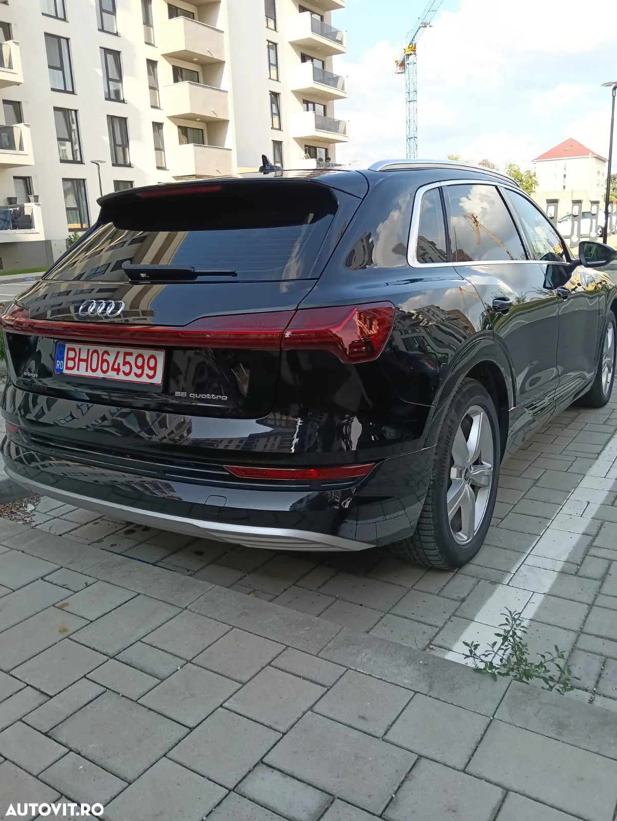Audi e-tron 55 quattro advanced - 4