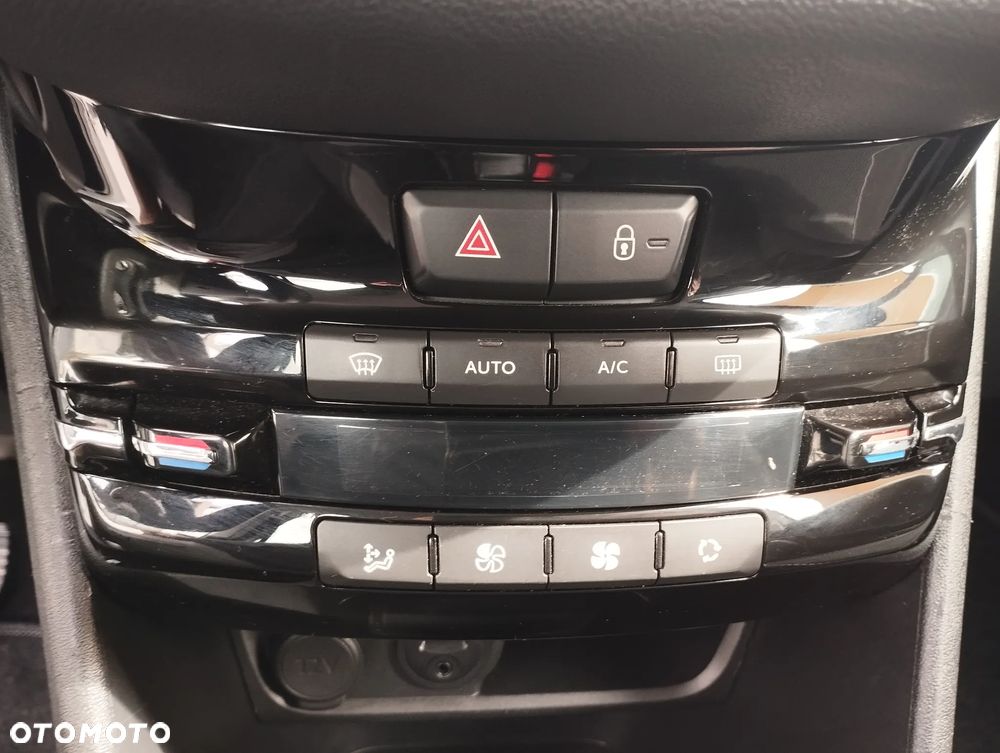 Peugeot 208 1.4 HDi Access - 16
