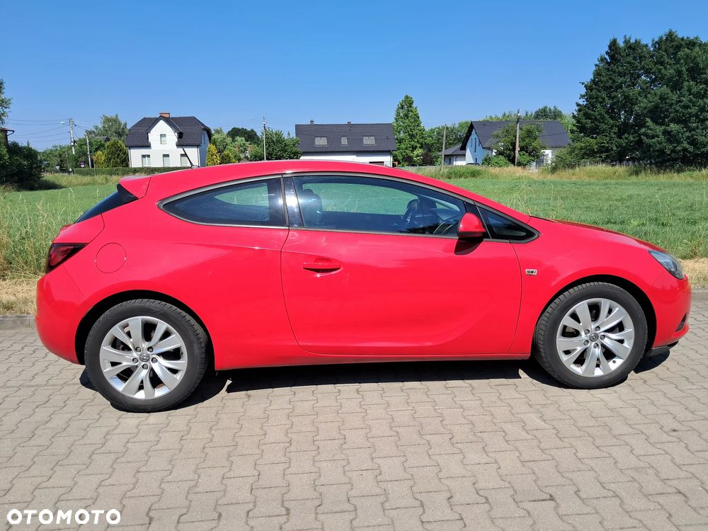 Opel Astra 1.4 Turbo - 4