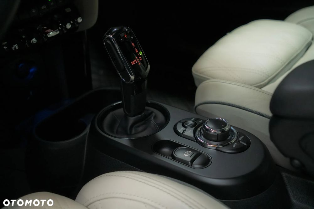 MINI John Cooper Works - 31