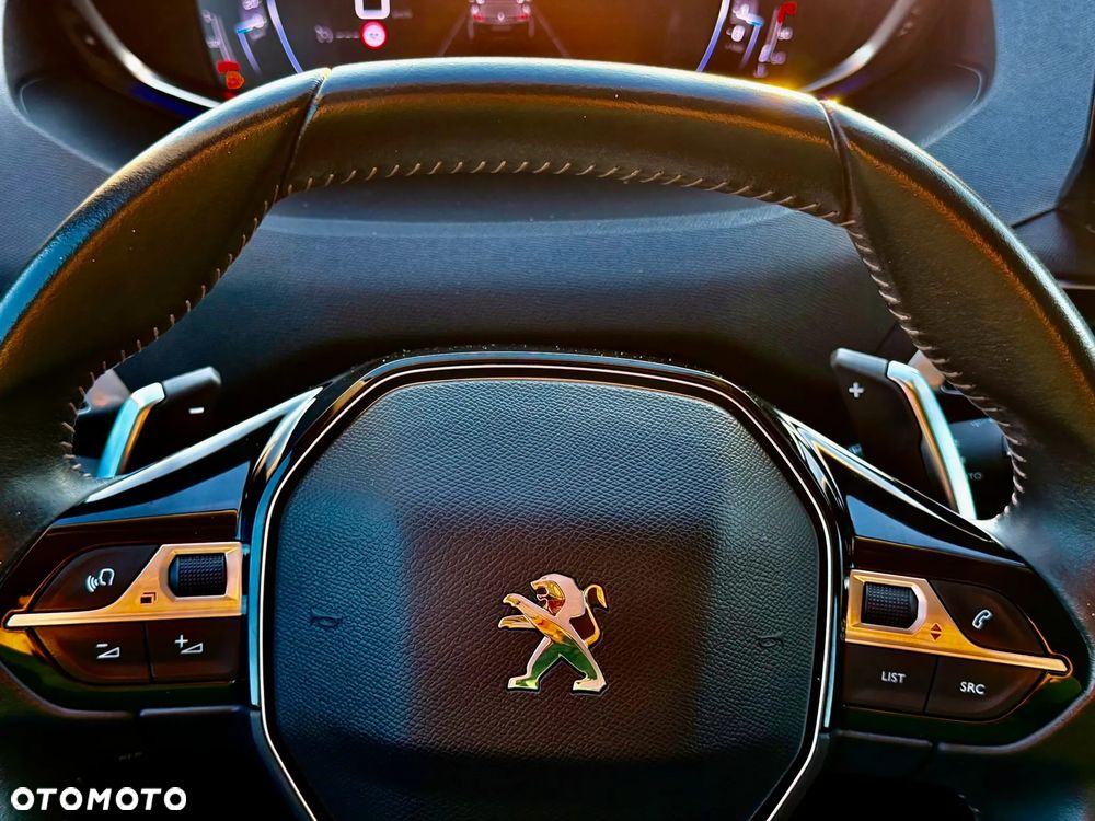 Peugeot 3008 1.2 PureTech GPF Active S&S EAT8 - 7