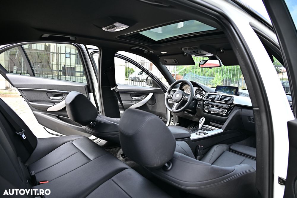 BMW Seria 3 330i xDrive Aut. M Sport - 2