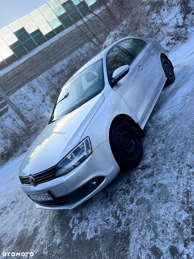 Volkswagen Jetta 1.6 TDI Trendline - 2
