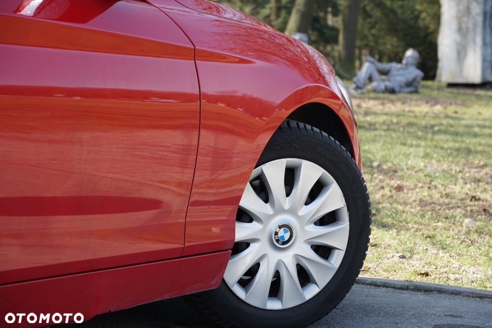BMW Seria 1 116d - 13