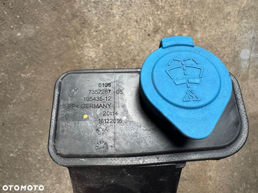 Zbiorniczek spryskiwaczy pompka BMW 7 G11 G12 komplet oryginał - 2