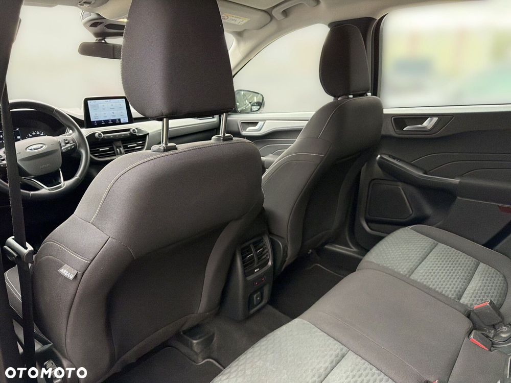 Ford Kuga - 28