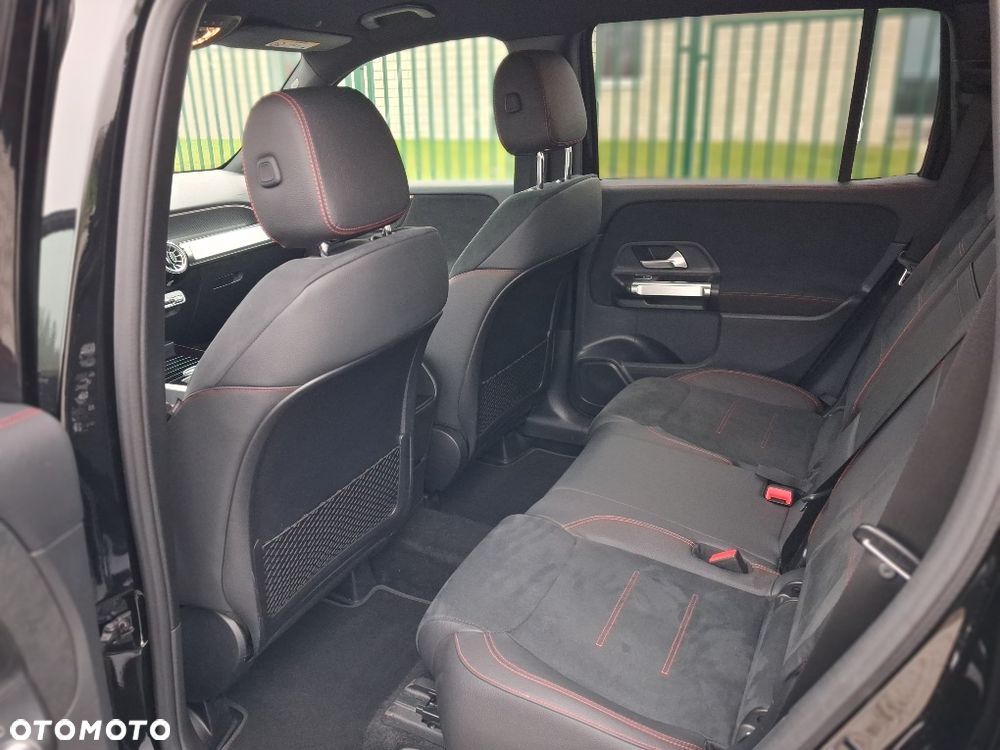 Mercedes-Benz GLB 200 d 4-Matic AMG Line 8G-DCT - 9