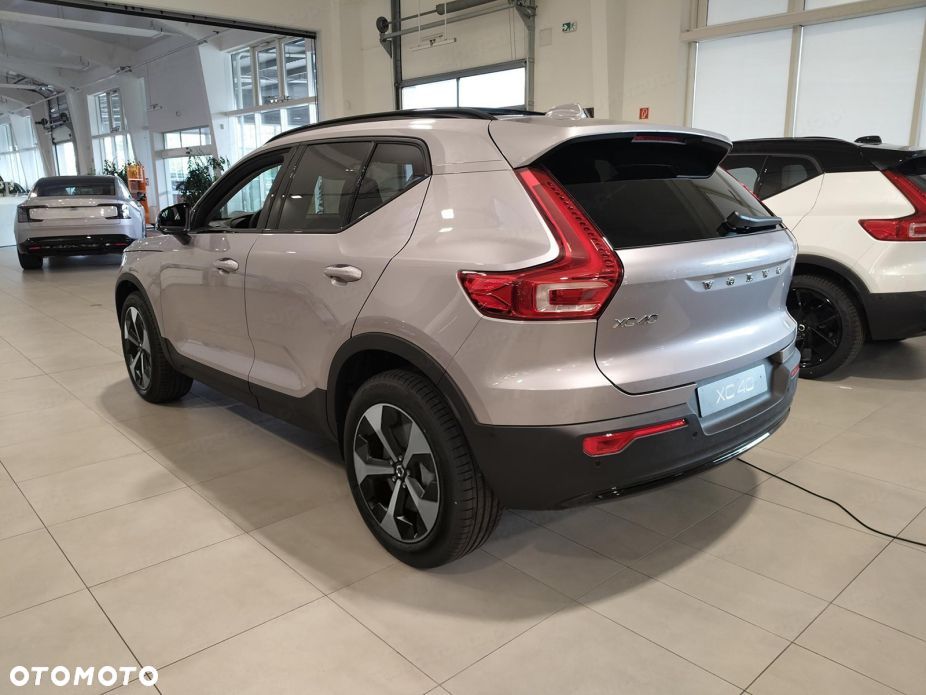Volvo XC 40 - 3