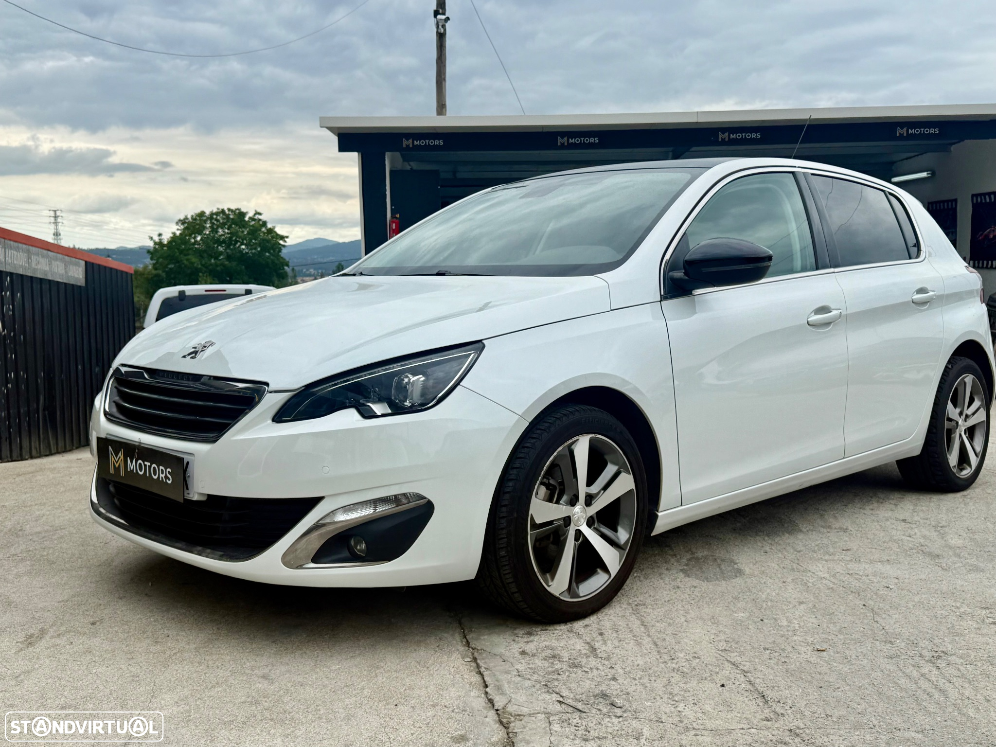Peugeot 308 1.6 BlueHDi Allure J17 - 27