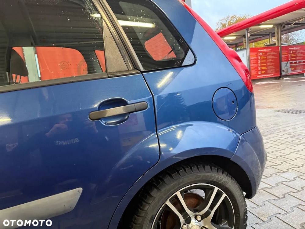 Ford Fiesta 1.4 Ambiente - 13