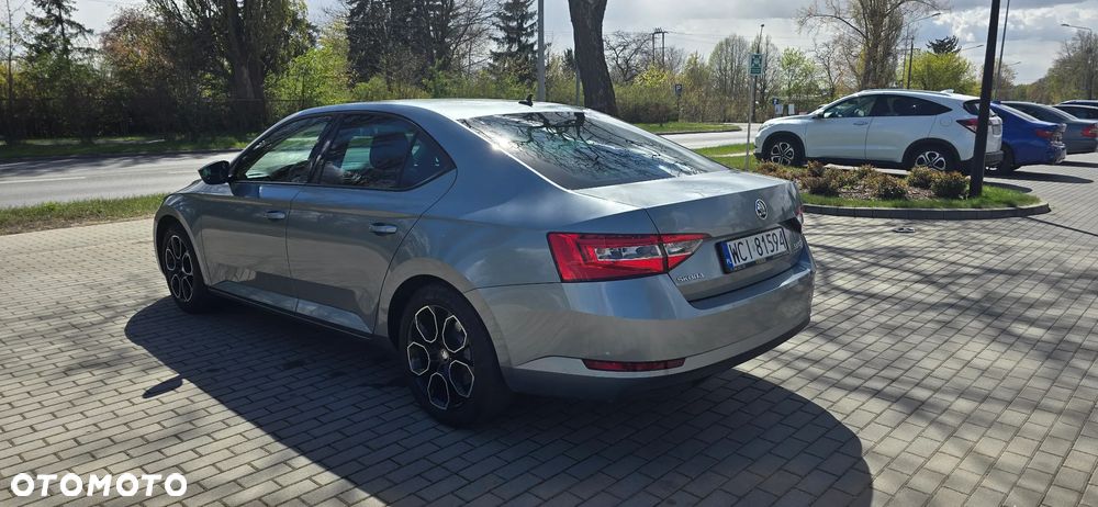 Skoda Superb 2.0 TDI Active - 8