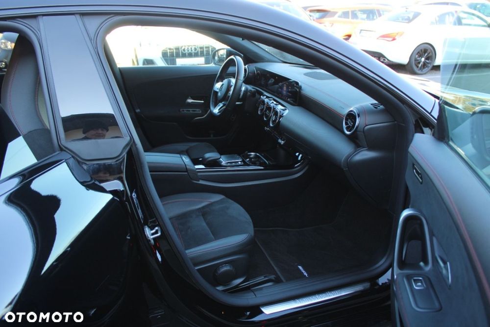 Mercedes-Benz CLA - 34