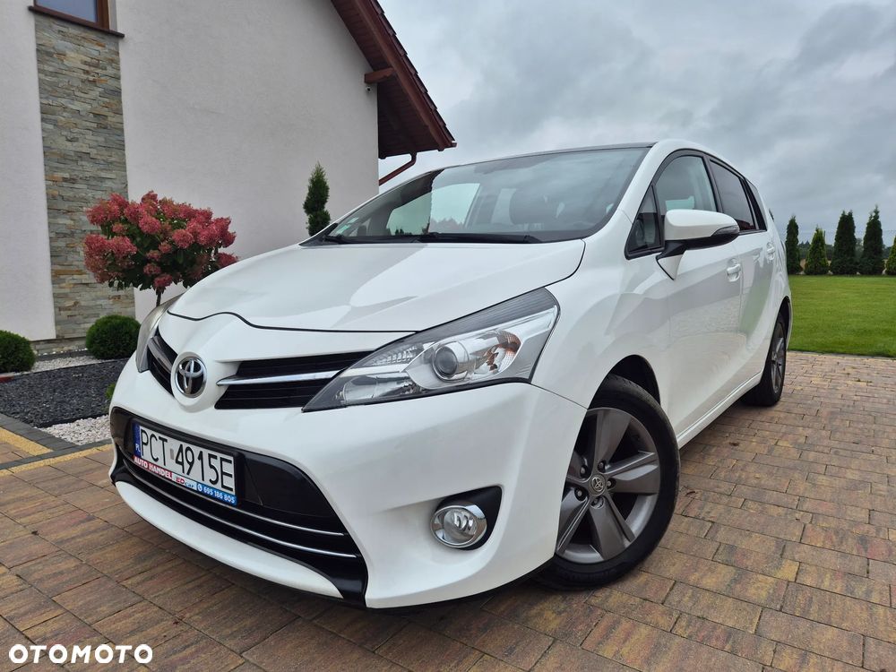 Toyota Verso 1.6 D-4D Premium - 9