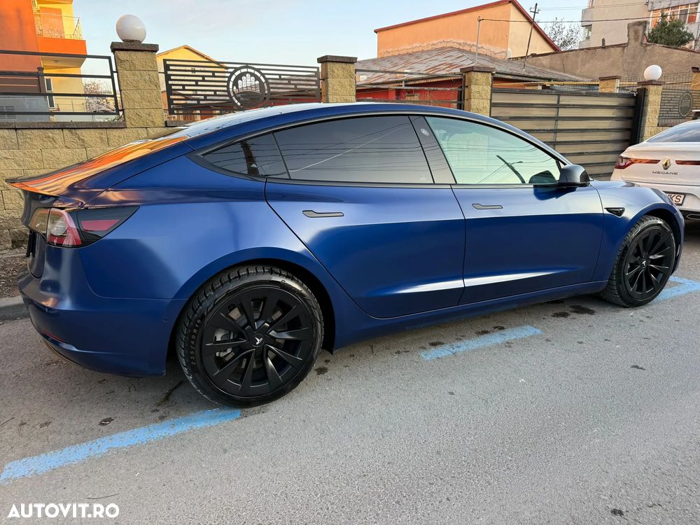 Tesla Model 3 - 16