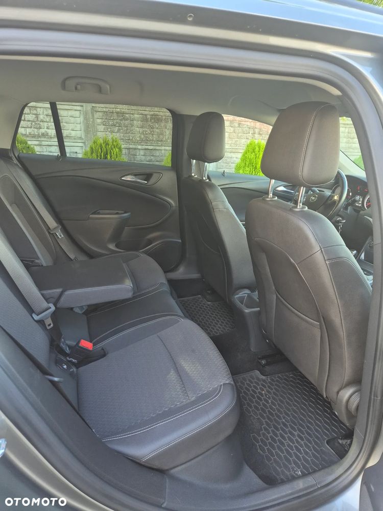 Opel Astra 1.6 CDTI Sport - 8