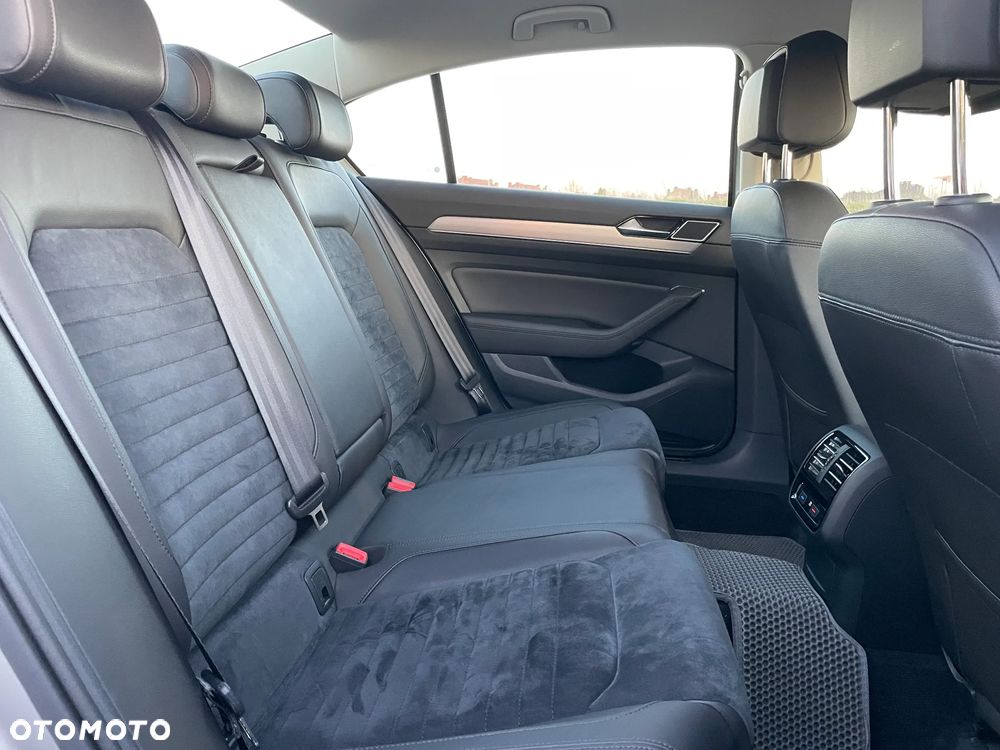 Volkswagen Passat 1.8 TSI BMT Highline - 19