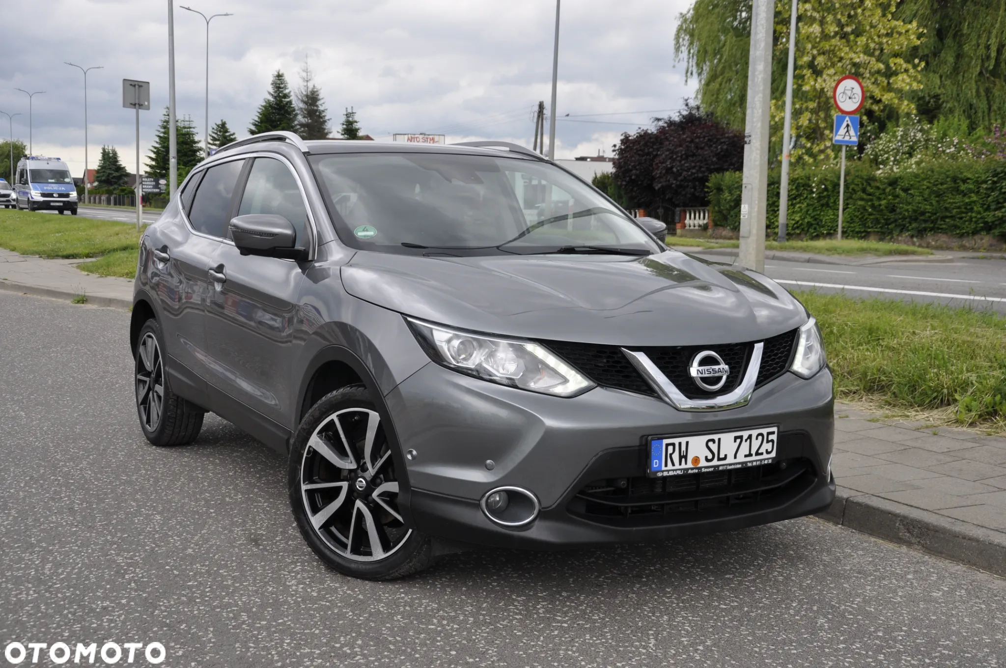 Nissan Qashqai 1.6 dCi Xtronic TEKNA - 11