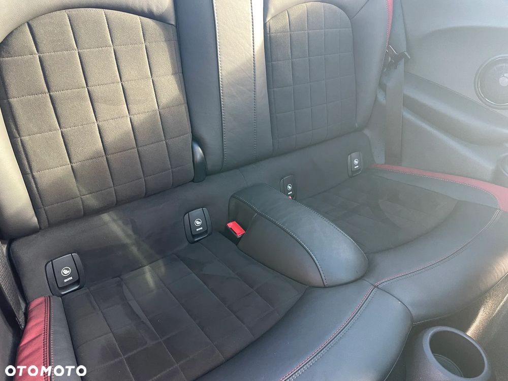 MINI John Cooper Works - 23