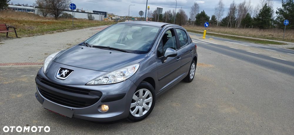 Peugeot 207 1.4 16V Trendy - 4