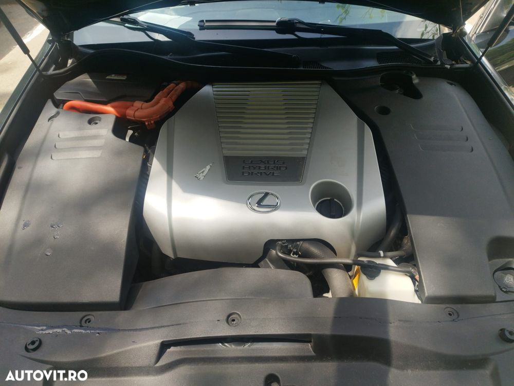 Lexus Seria GS 450h - 21