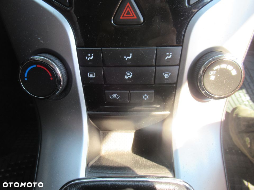 CHEVROLET CRUZE PANEL KLIMATYZACJI