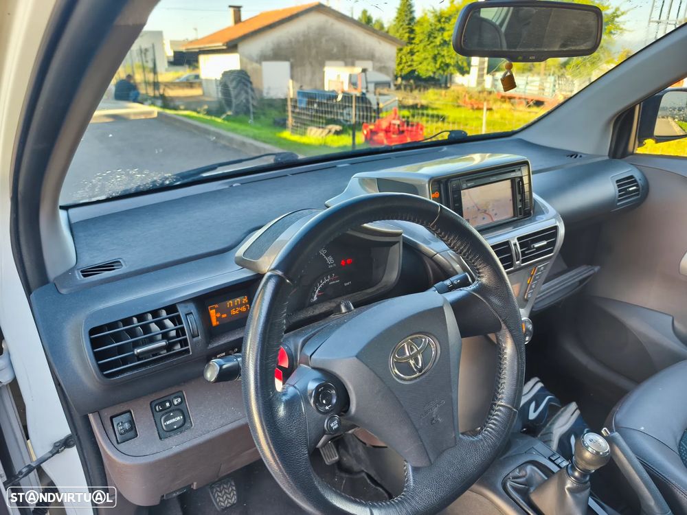 Toyota iQ 1.0 zero - 7