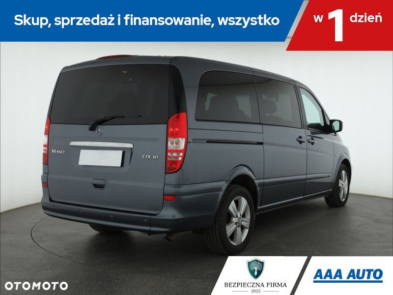 Mercedes-Benz Viano - 7